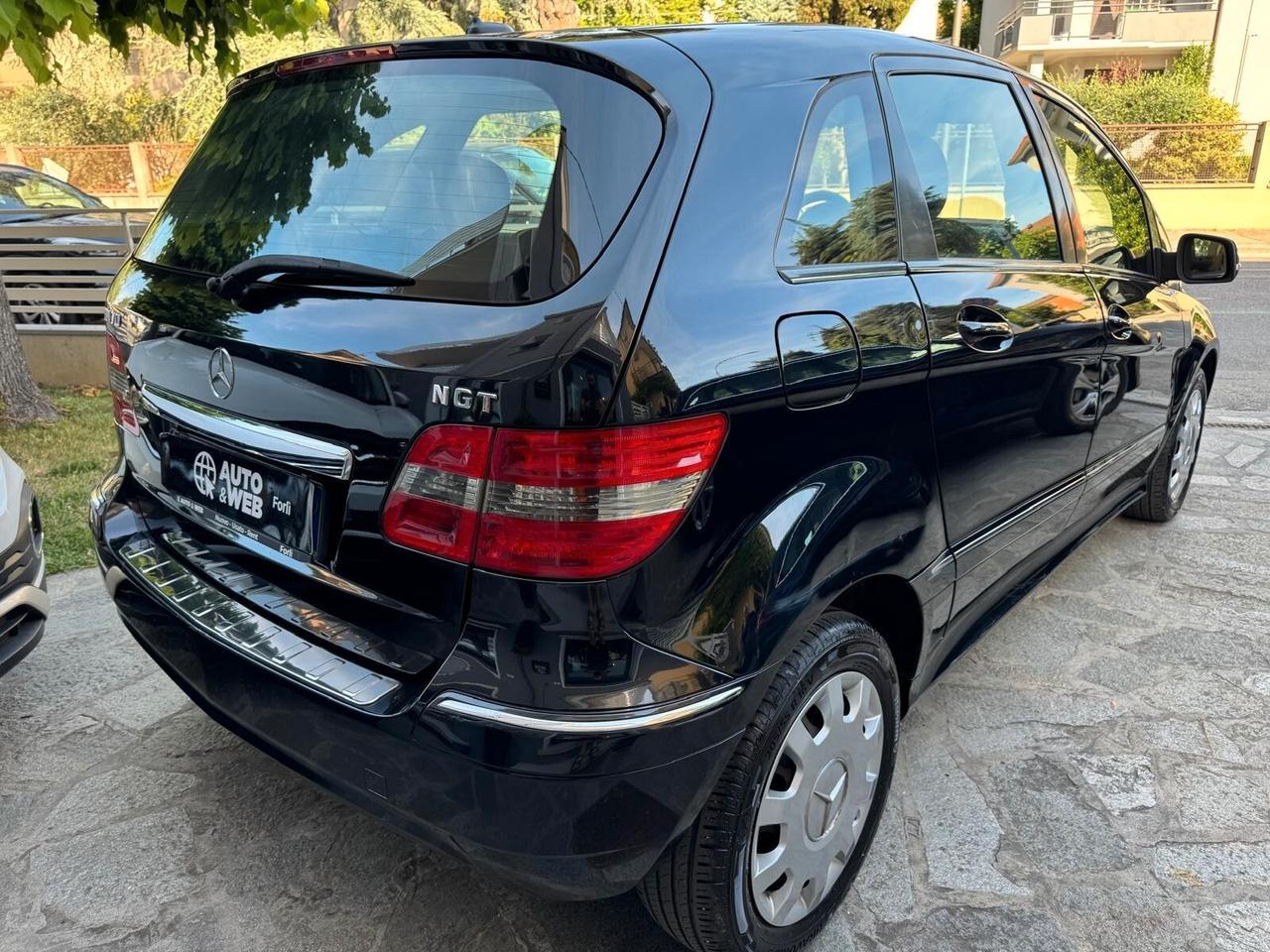 MB CLASSE B 170 180 NGT BlueEFFICIENCY CHROME
