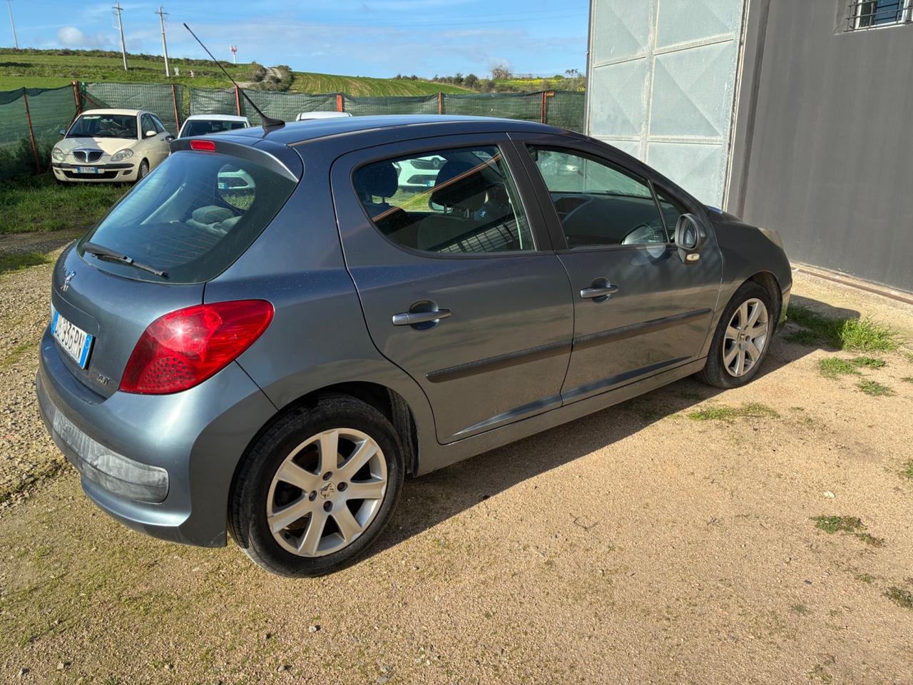 Peugeot 207 1.6 HDi 90CV 5P XS (66 kw)