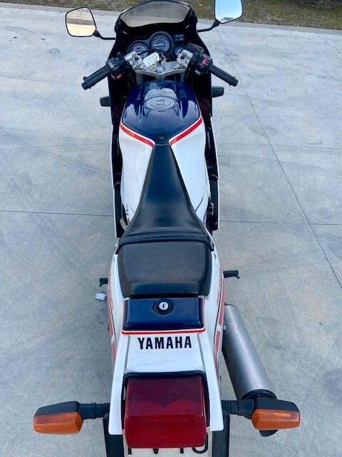 Yamaha FZ 600 1987- n2 prop. Conservata