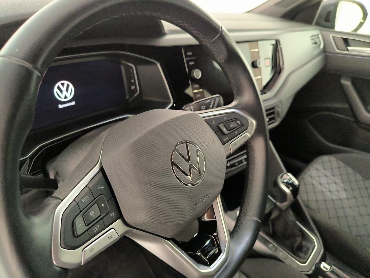 Volkswagen Taigo 1.0 tsi r-line 110cv