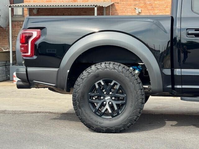 FORD F 150 RAPTOR SUPER CREW CAB