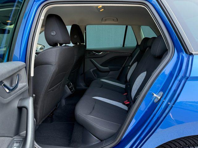 SKODA Kamiq 1.0 TSI DSG Black Dots Camera LED DAB+ Keyless