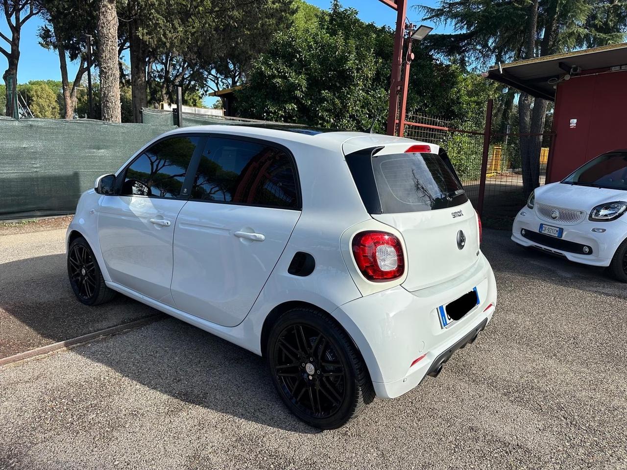 Smart ForFour BRABUS 0.9 Turbo twinamic Xclusive *promo*