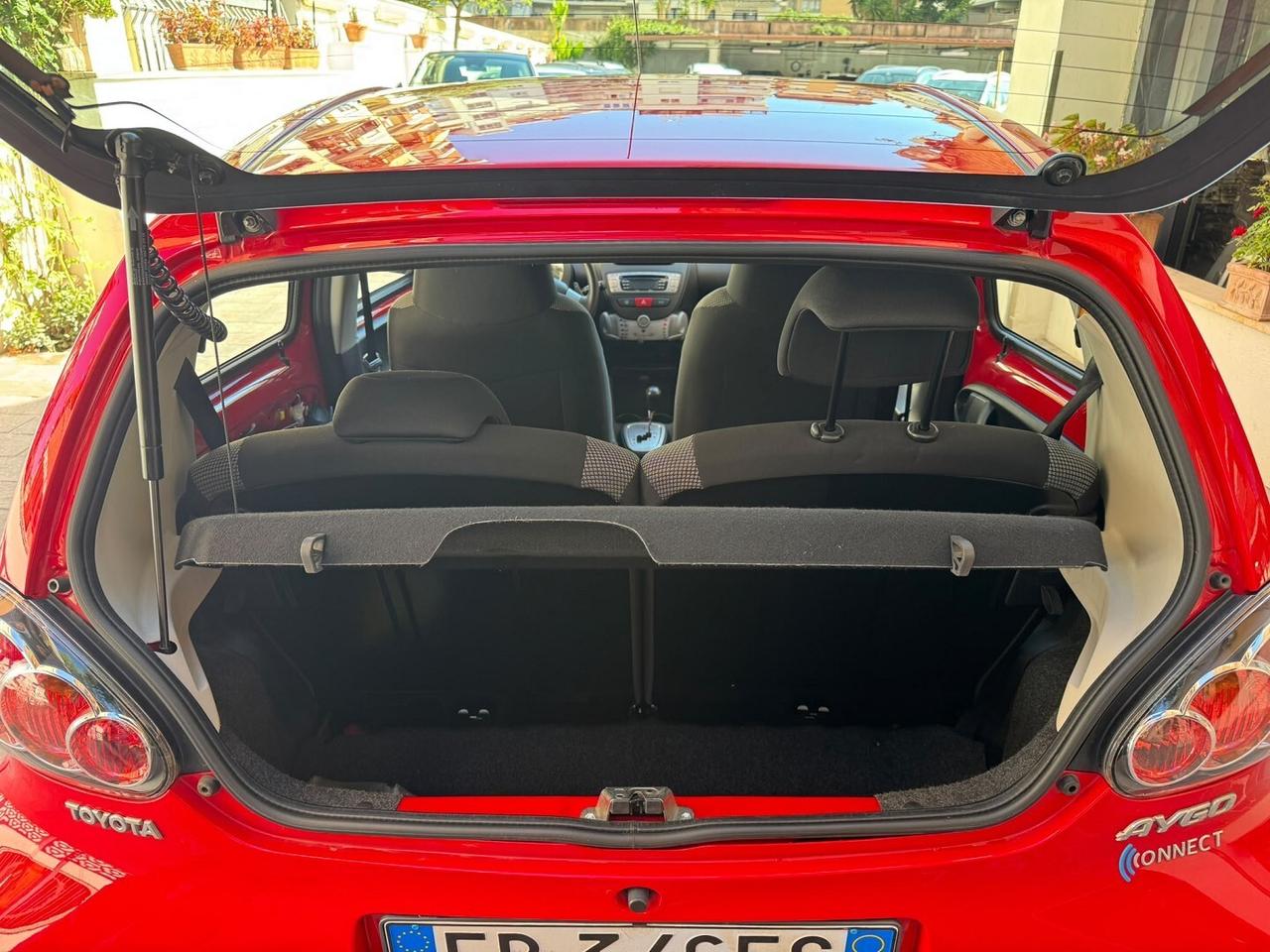 TOYOTA Aygo 1.0 12V VVT-i 5 porte Sol Connect MMT