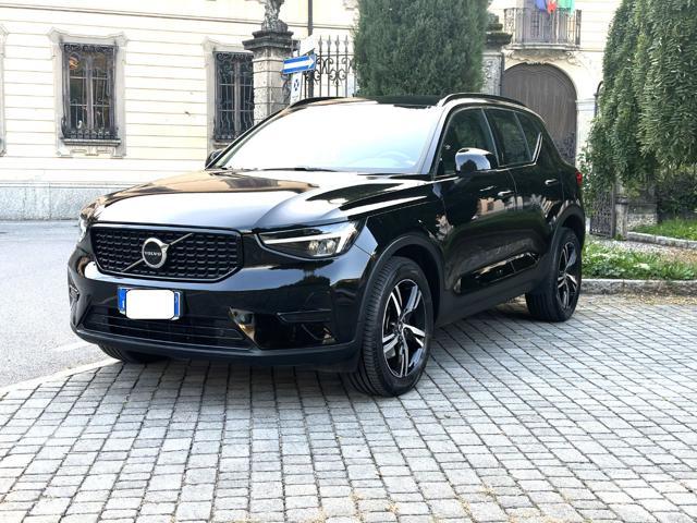 VOLVO XC40 B4 AWD automatico Plus Dark MY23