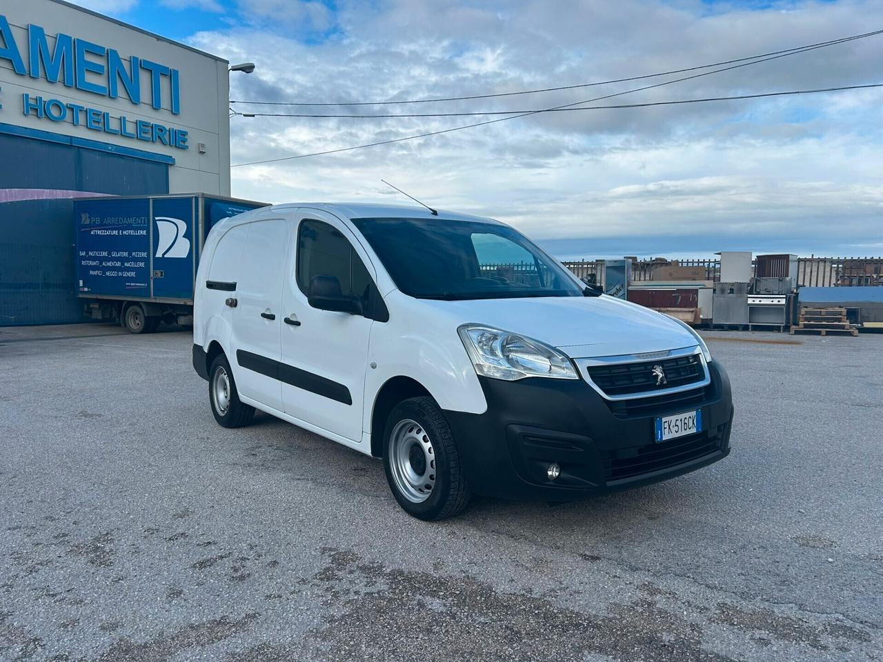 Peugeot Partner BlueHDi 120 S&S L2 Furgone Premium ( PASSO LUNGO )