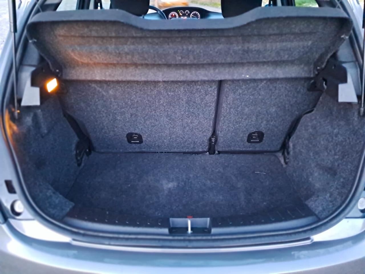 Lancia Ypsilon 1.0 FireFly 5 porte S&S Hybrid Ecochic Gold