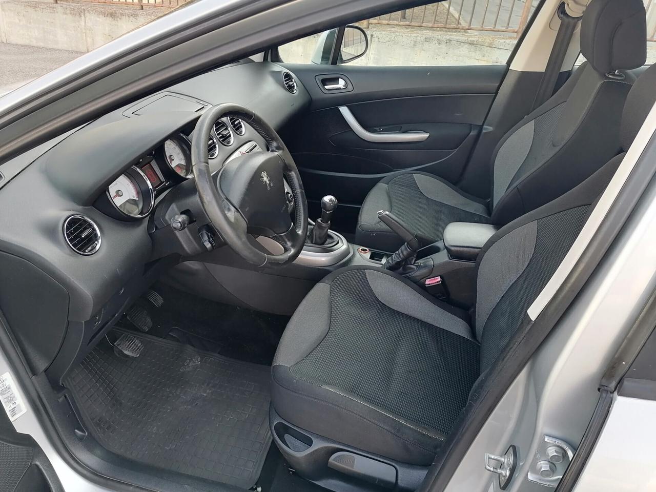 Peugeot 308 1.6 HDi 110CV 5p. Tecno