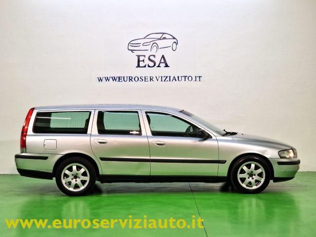 VOLVO V70 2.4 D5 20V cat