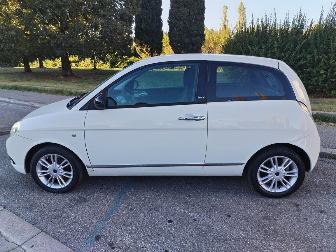 Lancia Ypsilon 1.2 Fire Unyca 76000km 4/2012 euro 5 consegna con tagliando e distribuzione