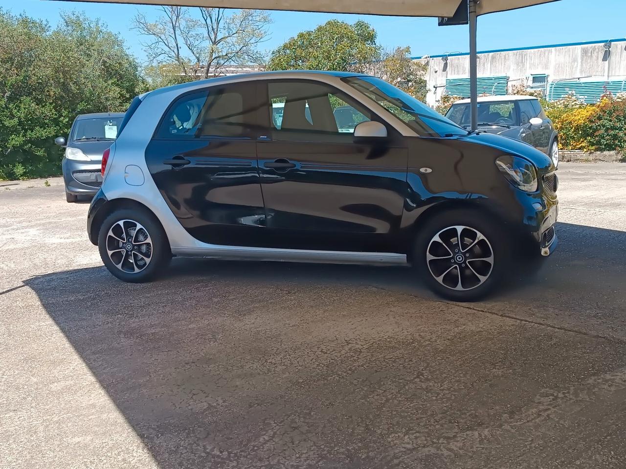 Smart 453 ForFour Km 130.000 2016 Ok Neo Gar Rate