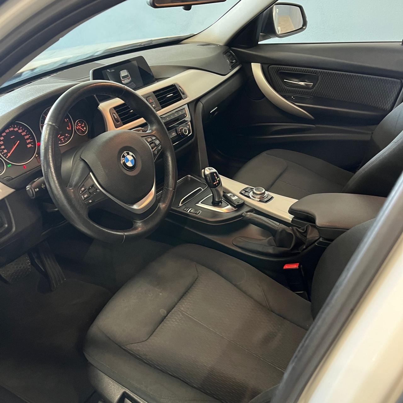 Bmw 320 320d xDrive Touring Msport