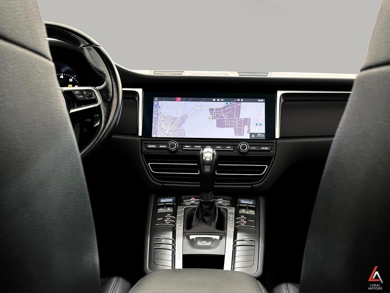 Porsche Macan 2.0 245cv PDK Tetto Apr.