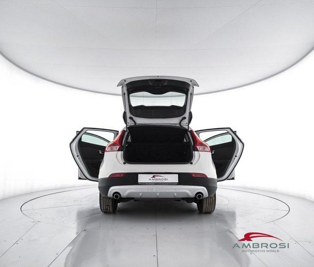 VOLVO V40 Cross Country D2 Business Plus