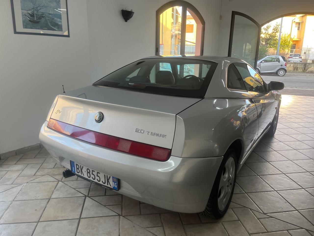 Alfa Romeo GTV 2.0i 16V Twin Spark cat L