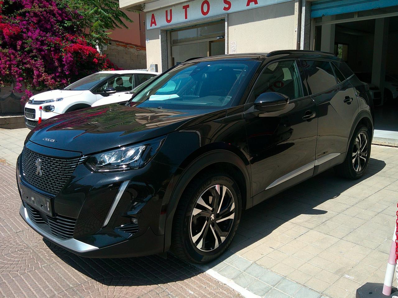 Peugeot 2008 BlueHDi 100 S&S Allure Navi Pack