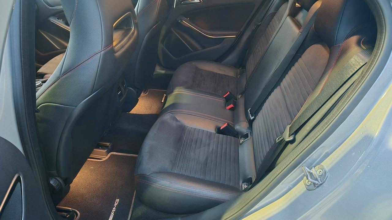 Mercedes-benz CLA 180 d Premium