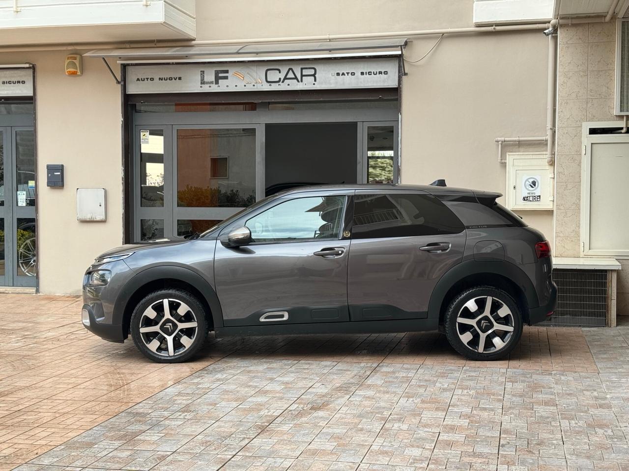 Citroen C4 Cactus 1.5 BlueHDi 100 cv S&S Shine Limited Edition