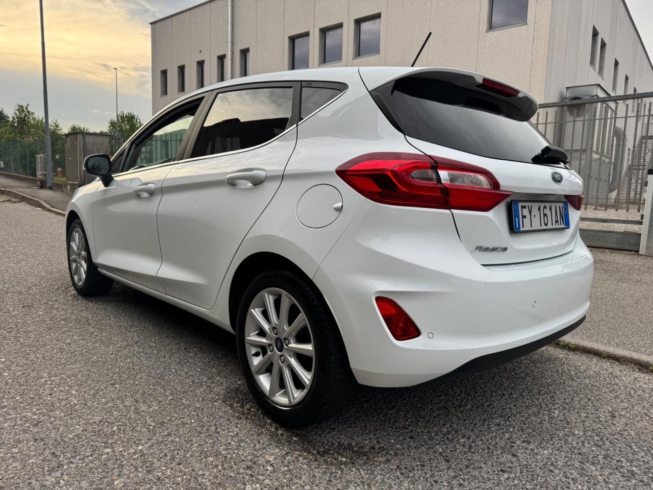 Ford Fiesta 1.1 benzina idonea ai neopatentati