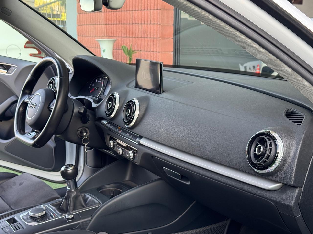 Audi A3 2.0 TDI 150 CV clean diesel Ambition