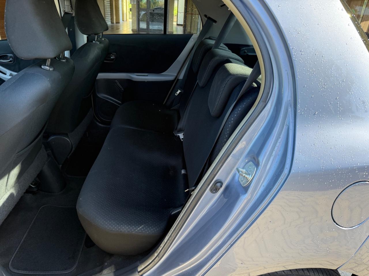 Toyota Yaris 1.0 5 porte