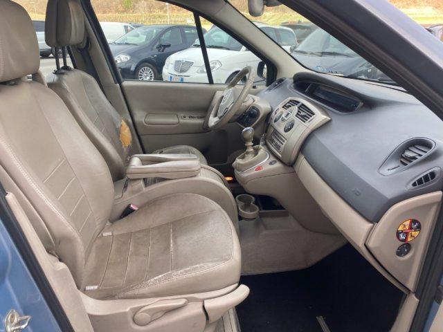 RENAULT Grand Scenic 1.9 dCi/130CV Luxe OK DISTRIBUZIONE