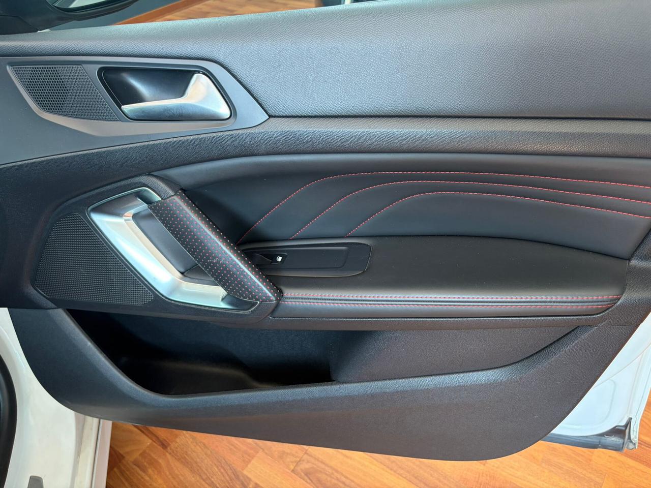 Peugeot 308 BlueHDi 120 S&S EAT6 GT Line
