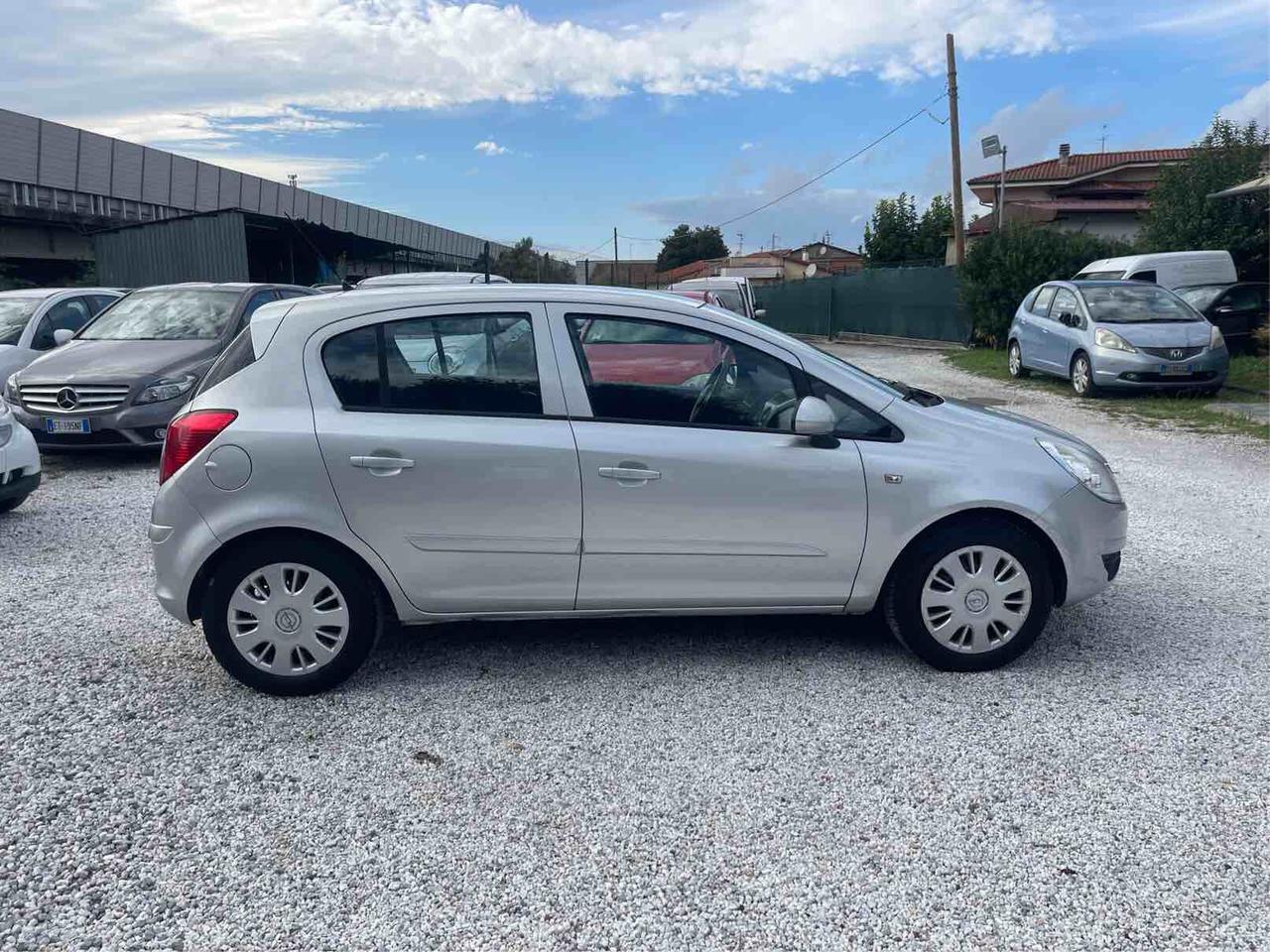 OPEL CORSA - 49 000 km -