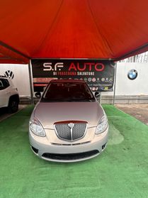 Lancia Ypsilon 1.3 MJT 75 CV Unyca