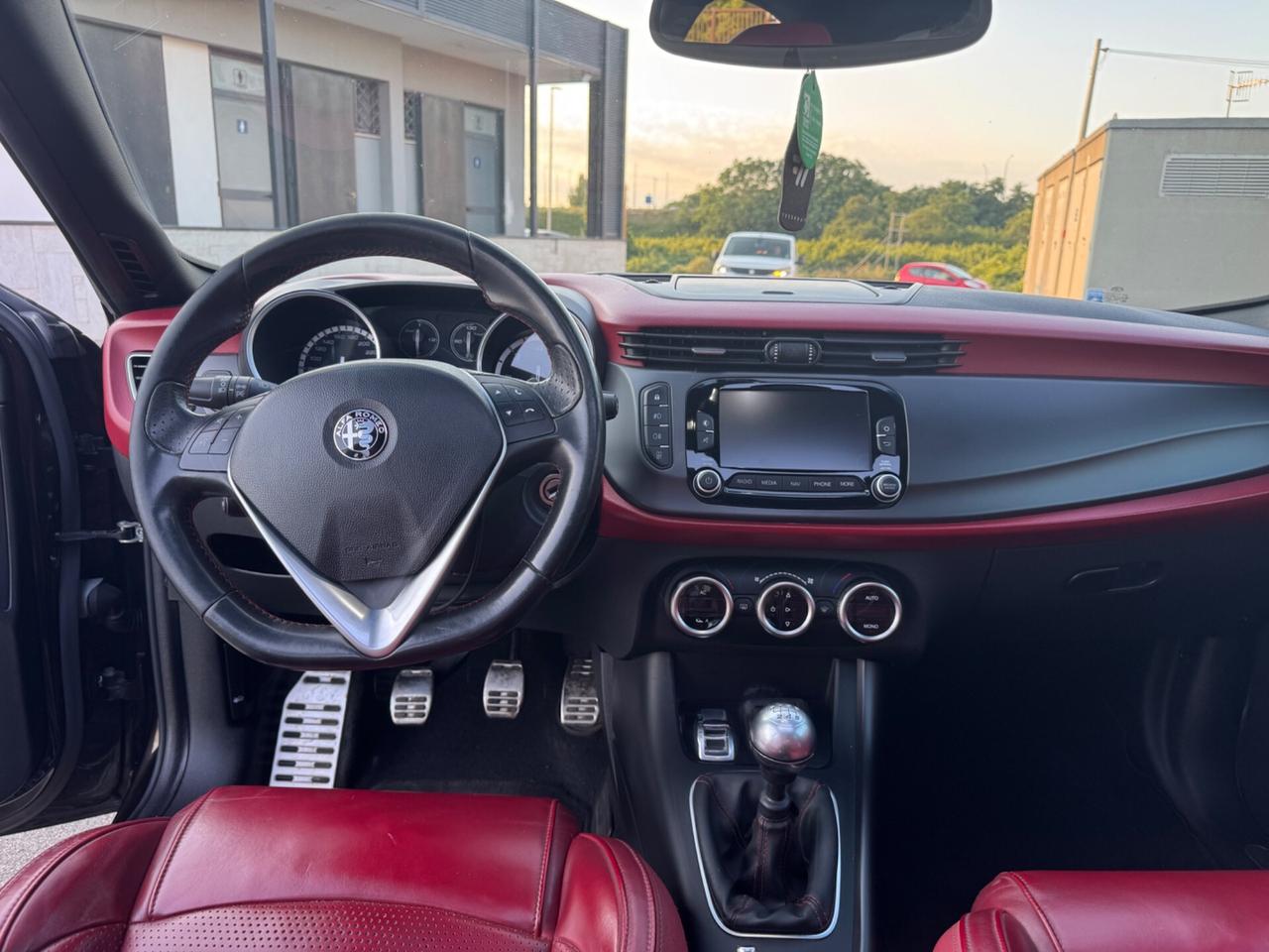 Alfa Romeo Giulietta 1.6 JTDm-2 CV Exclusive Full Optional