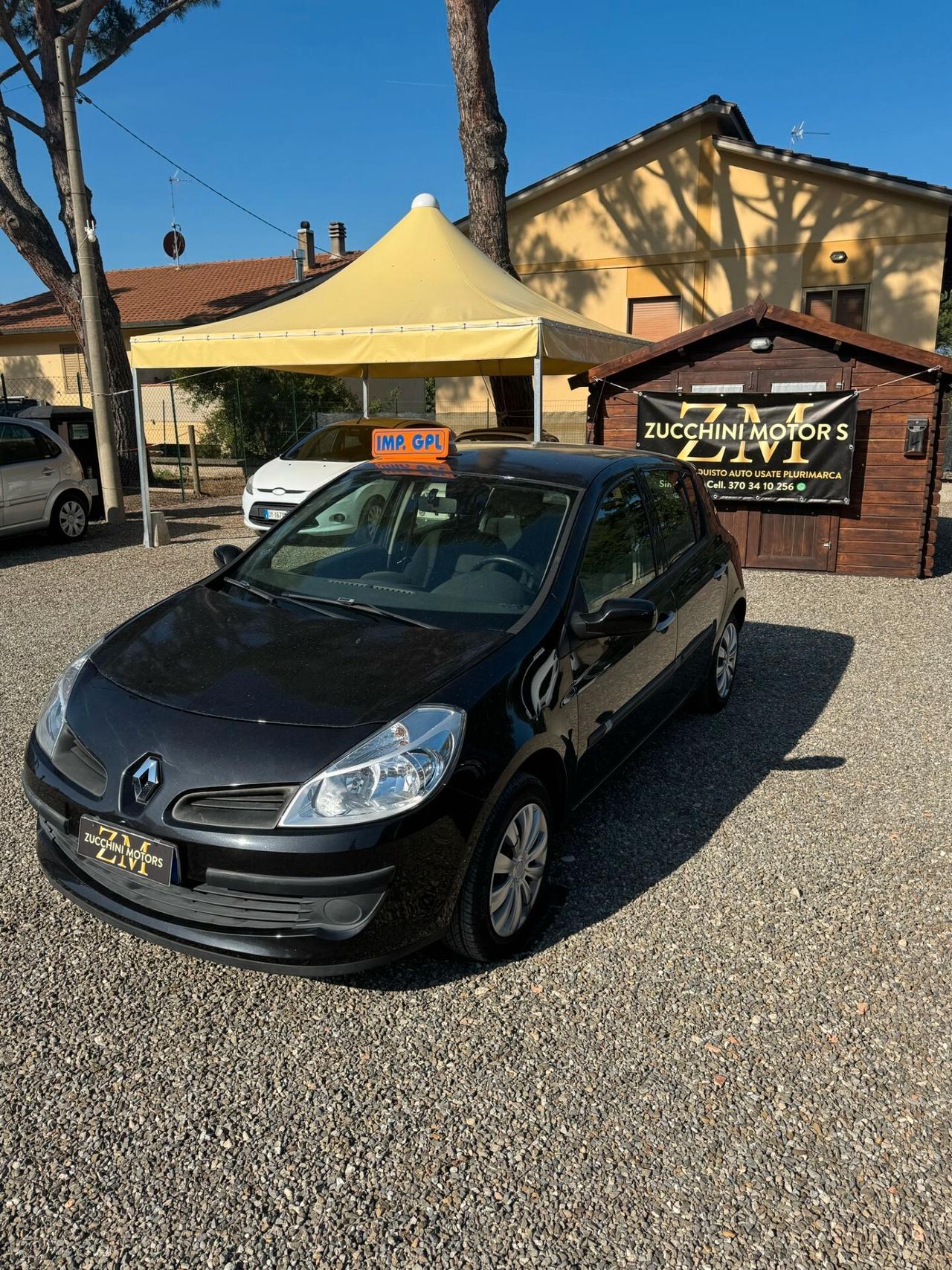 Renault Clio 1.2 16V 5 porte Le Iene