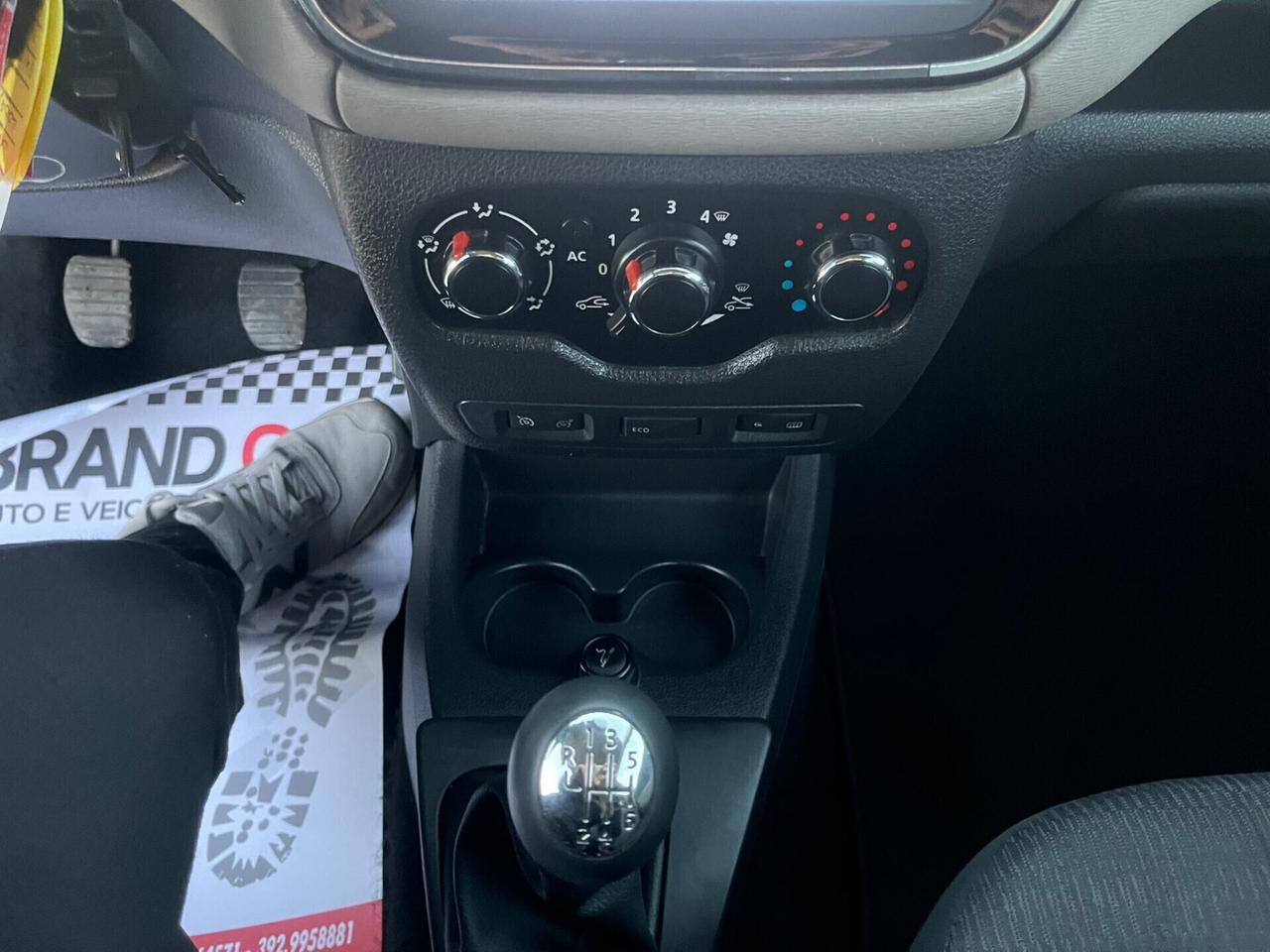 Dacia Lodgy 1.5 dCi Lauréate Gancio traino Unipro 2014