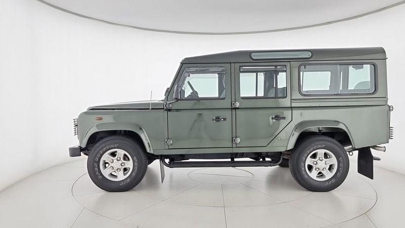 Land Rover Defender Defender 110 2.5 Td5 cat SW 9 posti SE