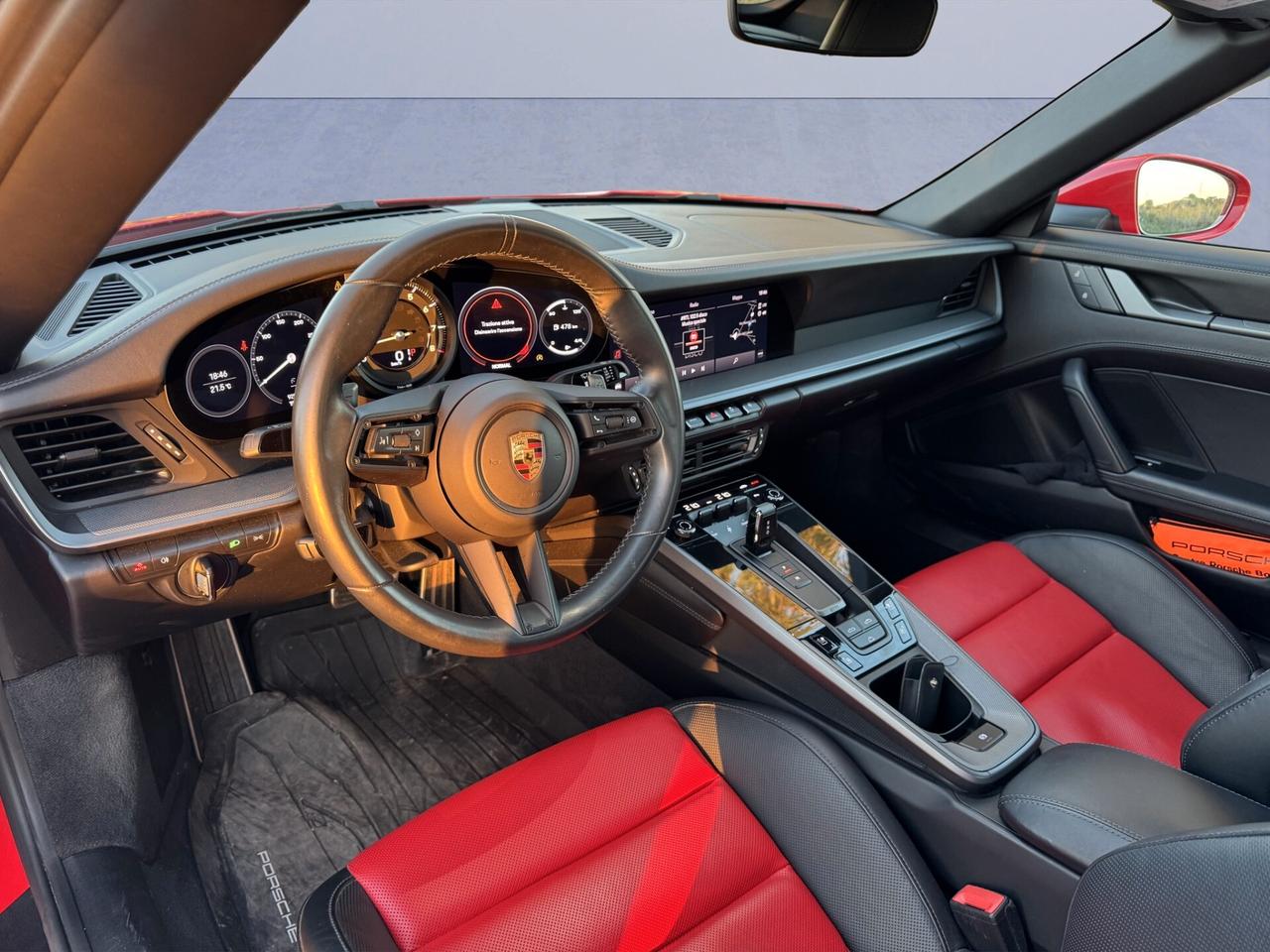 Porsche 911 Carrera Cabriolet 992