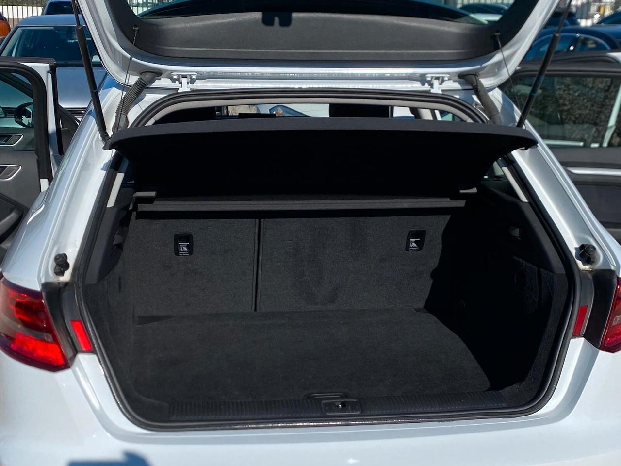 Audi A3 SPB 1.6 TDI clean diesel Business