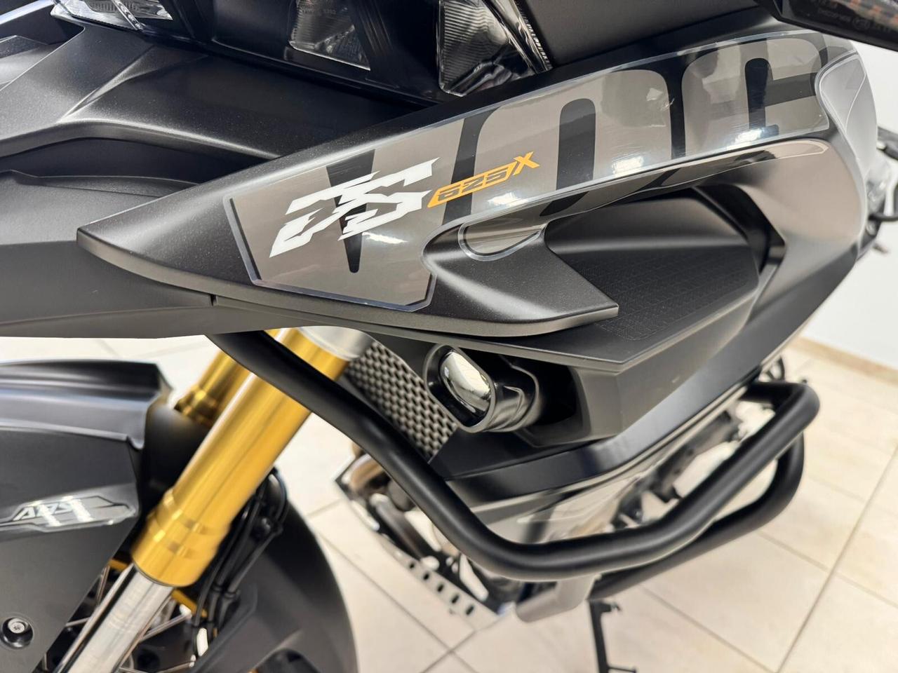 Voge Valico 625 TOTAL BLACK