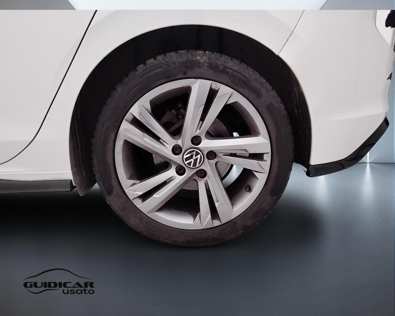 VOLKSWAGEN Golf VIII 2020 - Golf 1.5 tsi evo R-Line 130cv