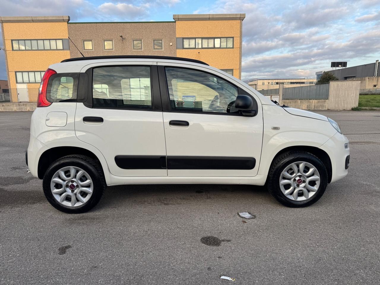 Fiat Panda 0.9 TwinAir Turbo Natural Power Lounge