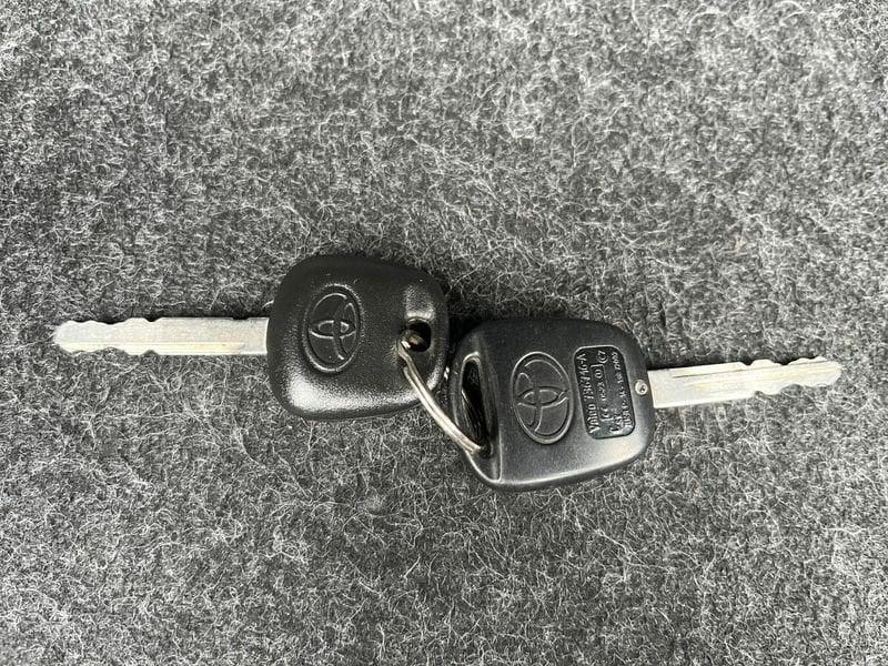 Toyota Yaris II 2005 5p 1.3 dual Sol