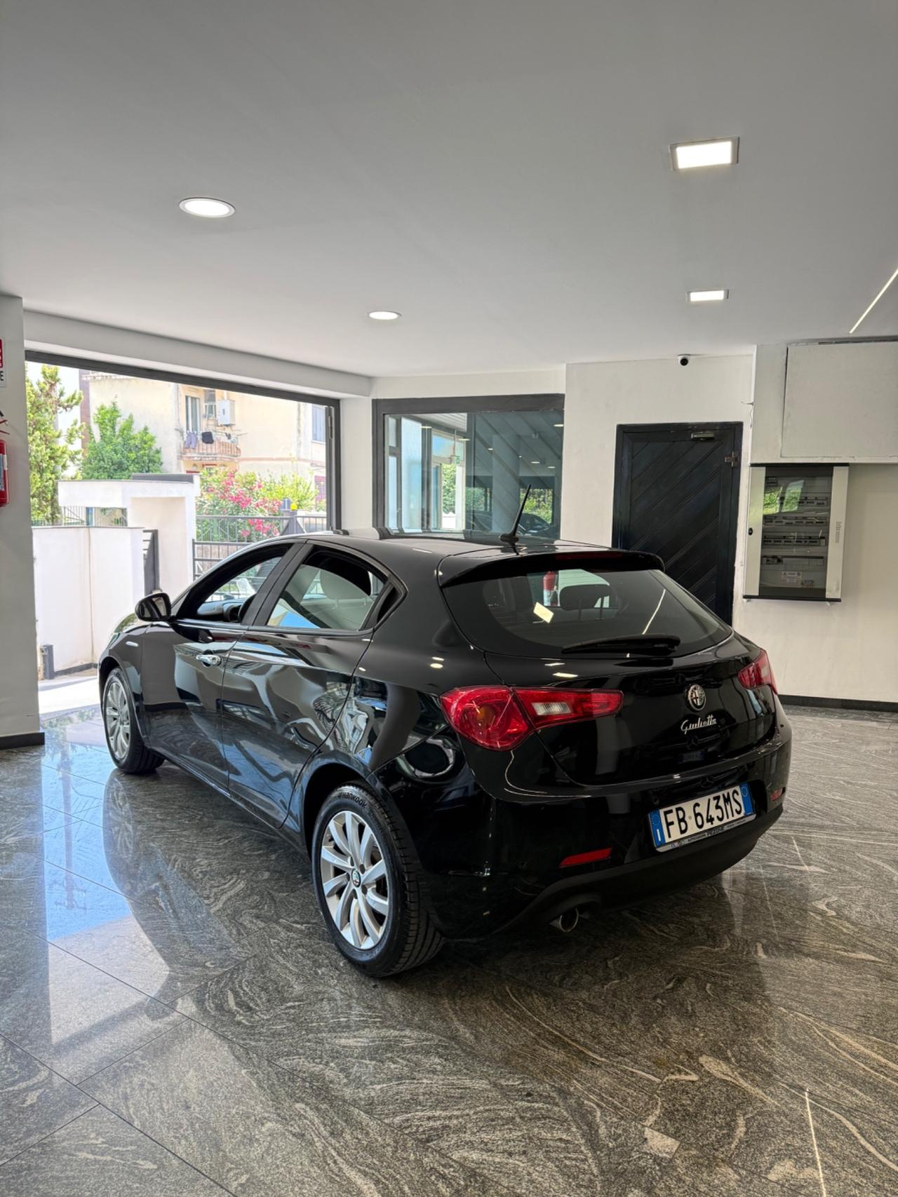 Alfa Romeo Giulietta 1.6 JTDm-2 120 CV Distinctive
