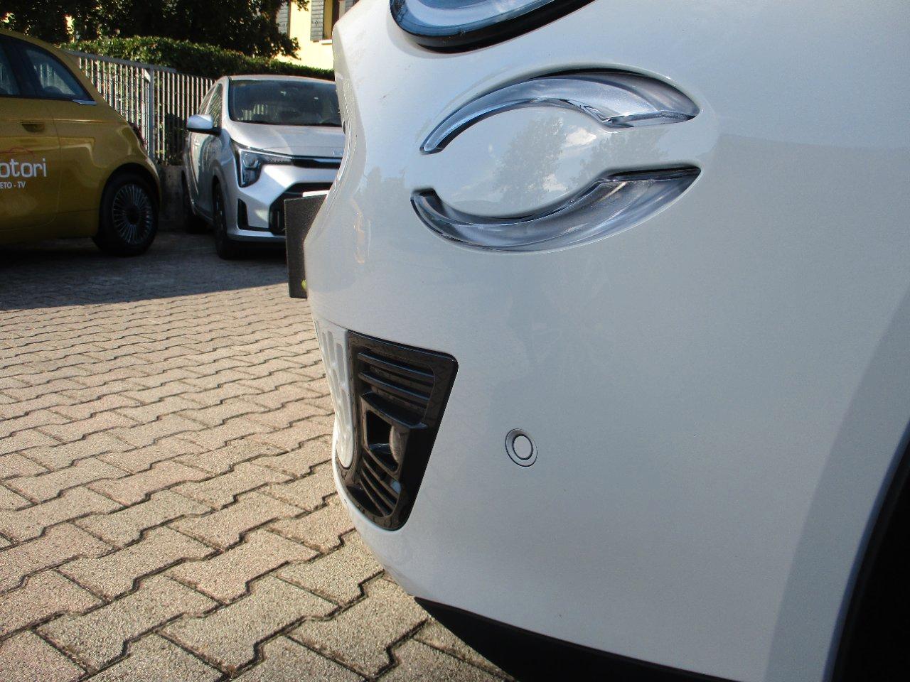 Fiat 600 1.2 hybrid Icon 145cv auto CarPlay/Navi/Camera