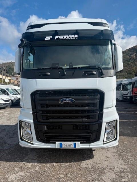 Trattore stradale Ford F-MAX500