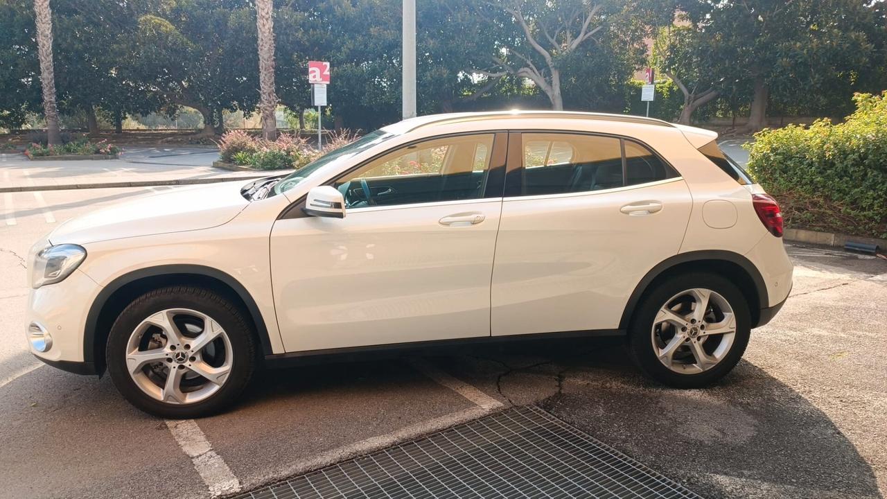 Mercedes-Benz GLA-Klasse GLA 180 d Sport 1’5 Diesel 110cv Cambio AUTOMATICO
