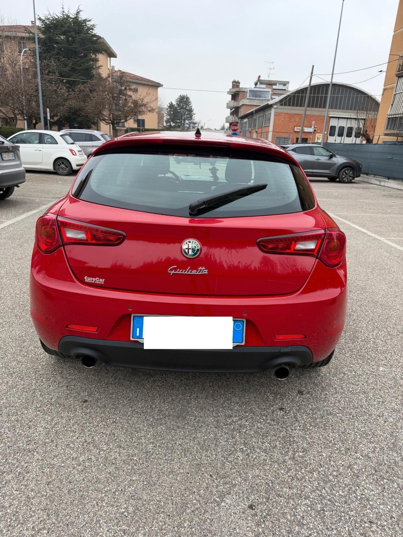 Alfa Romeo Giulietta 2.0 JTDM - PELLE - 12 MESI DI GARANZIA -