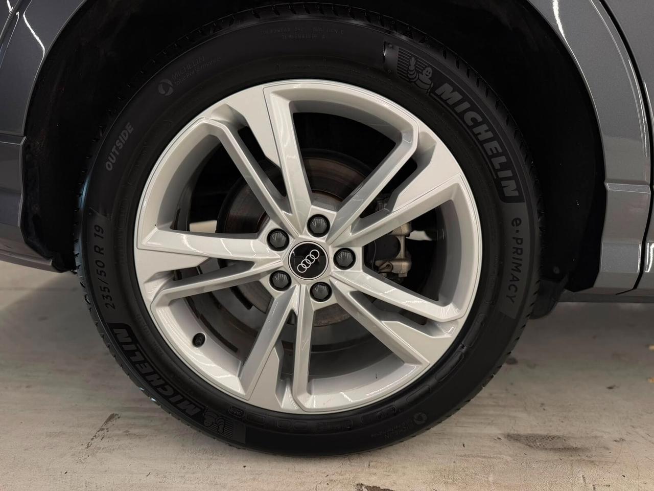 Audi Q3 35 TDI S tronic line edition-KM CERTIFICATI-PERMUTE-12 MESI GARANZIA