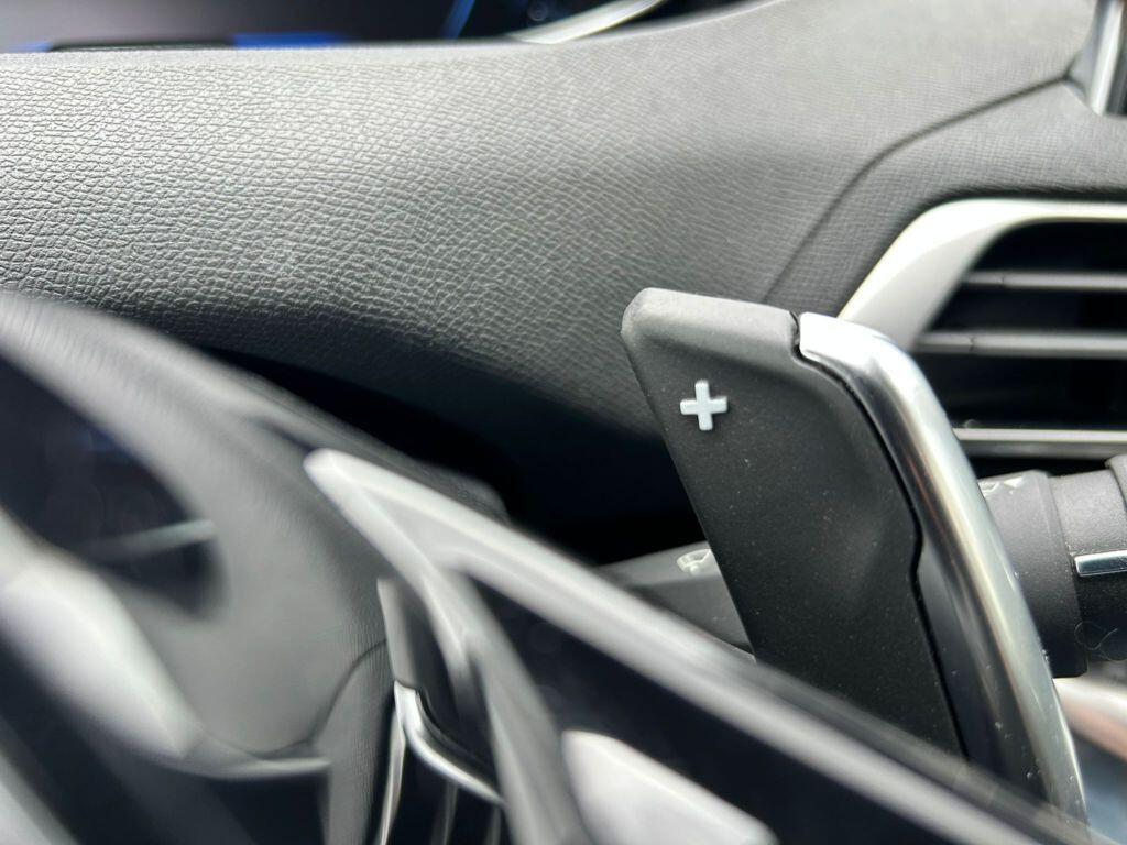 Peugeot 3008 1.5 130cv Business EAT8