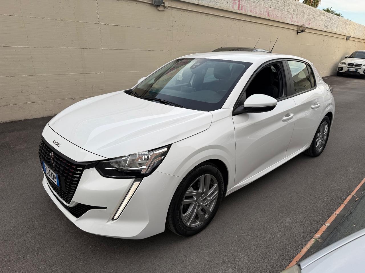 Peugeot 208 1.2benzina - 2020