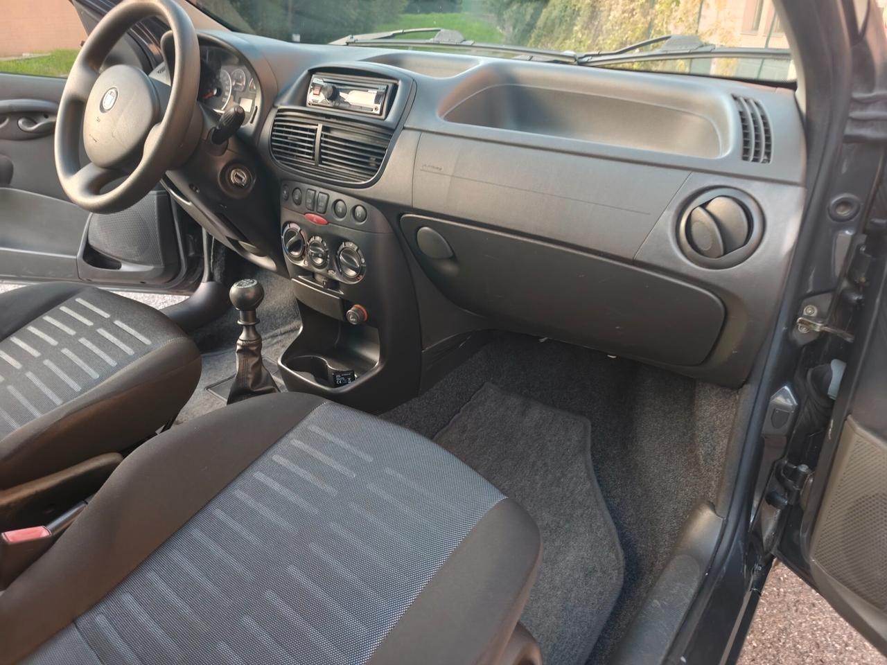 Fiat Punto 1.2 Benz 5 porte 1° proprietario