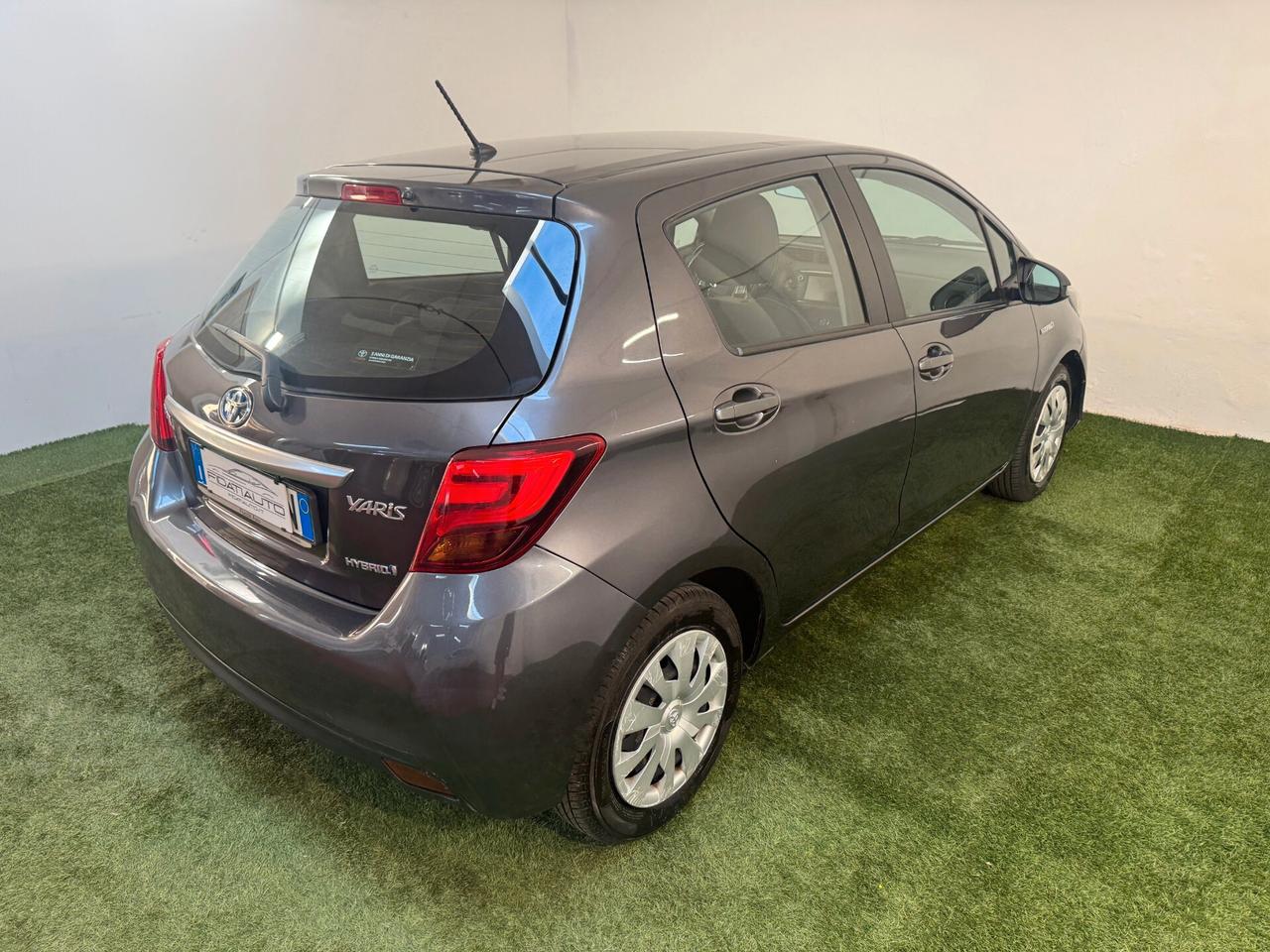 Toyota Yaris 1.5 Hybrid 5 porte EURO6 AUTOMATICA