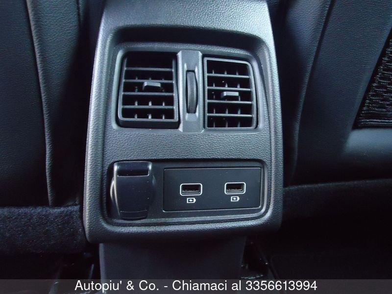 Renault Captur Mild Hybrid 143 CV RS Line